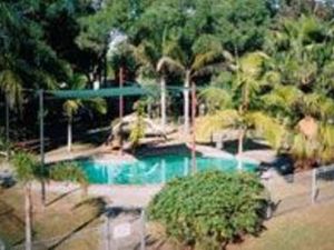 Woombah Woods Caravan Park - Mackay Tourism 4