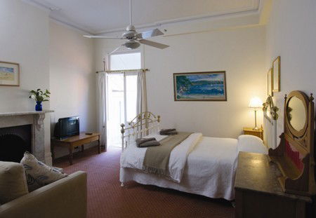 Periwinkle Guest House - Mackay Tourism 1