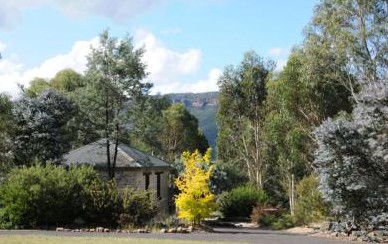 Secret Valley Escape - Mackay Tourism 0