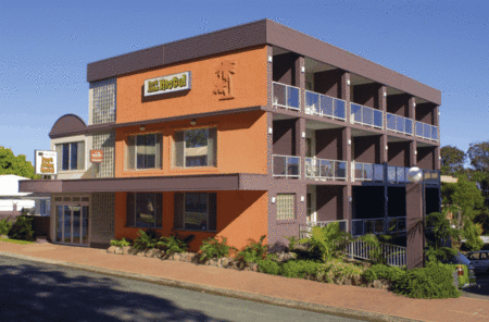 Port Aloha Motel - Mackay Tourism 0