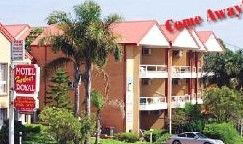 Harbour Royal Motel - Mackay Tourism 0