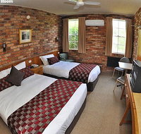 Log Cabin - Mackay Tourism