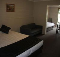 Snowy Mountains Motel - Mackay Tourism