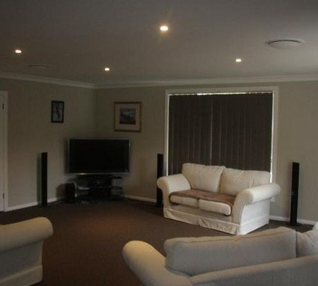 Snowy Mountains Motel - Mackay Tourism 4