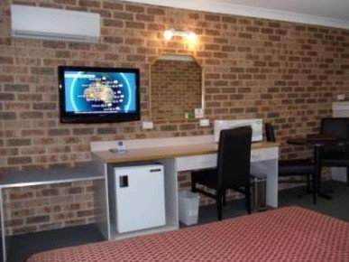Town And Country Motor Inn Tamworth - Mackay Tourism 1