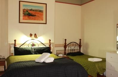 The Lodge Outback Motel - Mackay Tourism 4