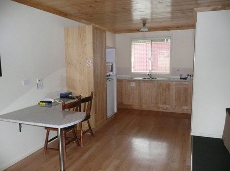 Black Gold Country Cabins - Mackay Tourism 1