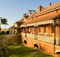 Hermitage Hill Resort And Conference Centre - Mackay Tourism