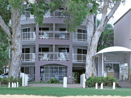 Coral Horizons Beachfront Apartments - Mackay Tourism