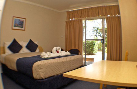 All Seasons Country Lodge - Mackay Tourism 1