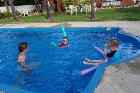 Federation Motor Inn - Mackay Tourism 1