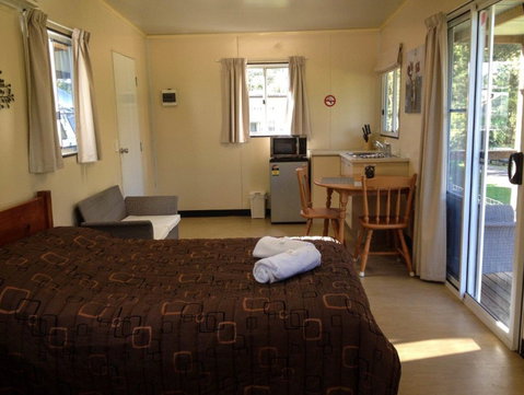 Esk Caravan Park And Rail Trail Motel - Mackay Tourism 4