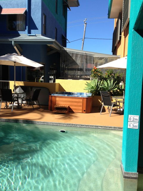 Coolum Beach Resort - Mackay Tourism 2