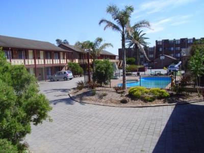 Frankston Motor Inn - Mackay Tourism 0