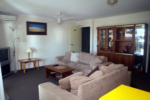 Skyline Holiday Units - Mackay Tourism 7