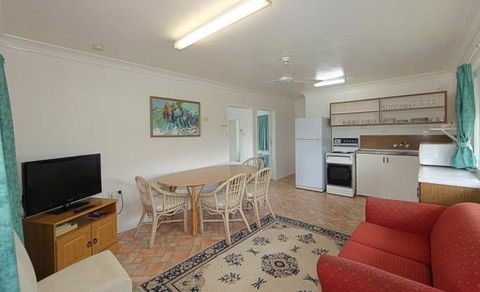 Pacific Sun Motor Inn - Mackay Tourism 3