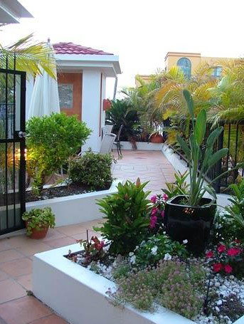 Shaz Maisons Beachside Holiday Apartments - Mackay Tourism 0