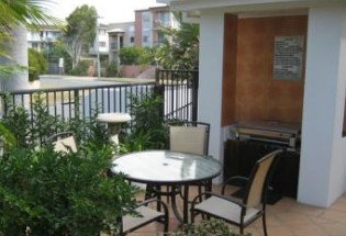 Shaz Maisons Beachside Holiday Apartments - Mackay Tourism 3