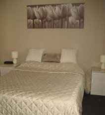 Shaz Maisons Beachside Holiday Apartments - Mackay Tourism 4
