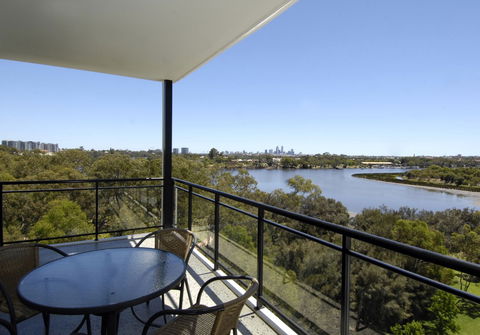 Assured Ascot Quays Apartment Hotel - Mackay Tourism 0