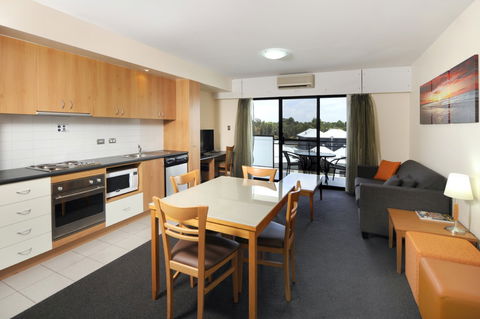 Assured Ascot Quays Apartment Hotel - Mackay Tourism 2