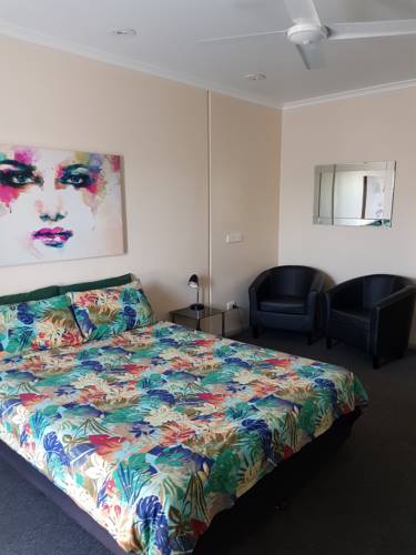 Wentworth Central Motor Inn - Wentworth - Mackay Tourism 1