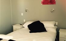 Town House Motor Inn - Young - Mackay Tourism 4