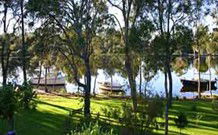 Between Waters B And B - - Mackay Tourism 1