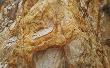 Longbeach Clifftop Retreat - - Mackay Tourism 6