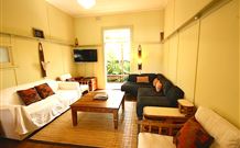 Bamboo Cottage - Mackay Tourism 5