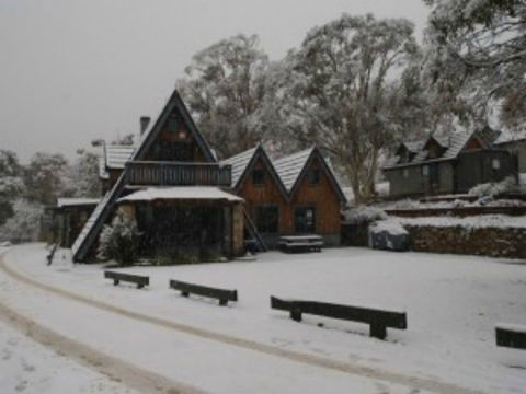 Habitat Chalet - Mackay Tourism 0