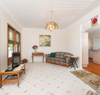 Cranford Waterfront Cottage - Mackay Tourism
