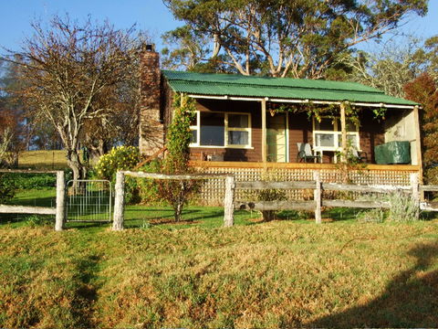 Fairview Farm Cottages - Mackay Tourism 1
