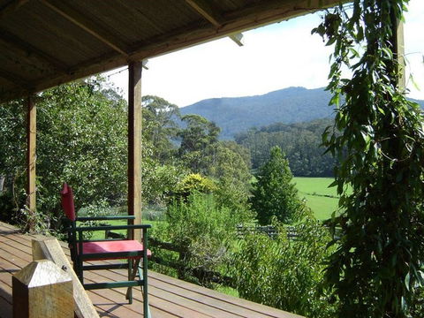Fairview Farm Cottages - Mackay Tourism 3