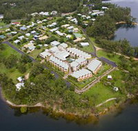 Tinaroo Lake Resort - Mackay Tourism