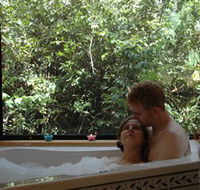 Ravensbourne Forest Chalets - Mackay Tourism
