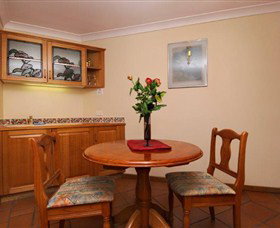 Woodfern Lodge - Mackay Tourism 1