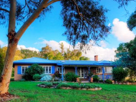 M.J Yurts Ballandean - Mackay Tourism 0