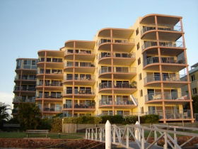 On The River Holiday Apartments - Mackay Tourism 1