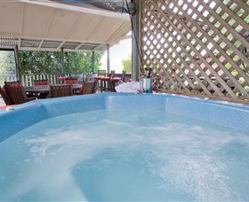 Cayambe View Bed And Breakfast - Mackay Tourism 3