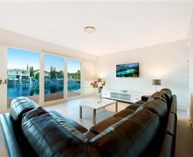 The Waterfront House - Mackay Tourism 2
