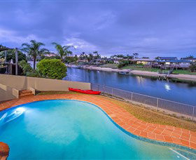 Serenity Shores At Vogue Holiday Homes - Mackay Tourism 3