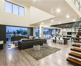 The Grand At Vogue Holiday Homes - Mackay Tourism 1