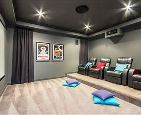 The Grand At Vogue Holiday Homes - Mackay Tourism 3