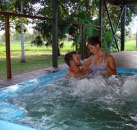 Berry Creek Bush Retreat - Mackay Tourism