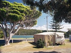 Wooli Camping & Caravan Park - Mackay Tourism 0