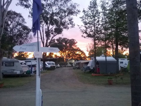 Wine Country Tourist Park - Mackay Tourism 0