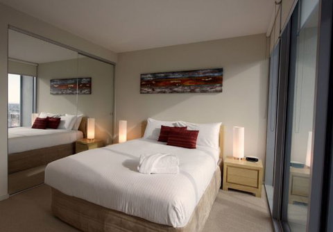 ACD Apartments - Accommodation Corporate Docklands - Mackay Tourism 2