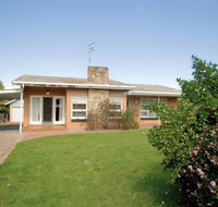 Coastal Cottage - Mackay Tourism