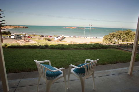The Dolphins 1 - Mackay Tourism 1